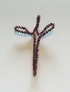 pipe cleaner cross - step 2